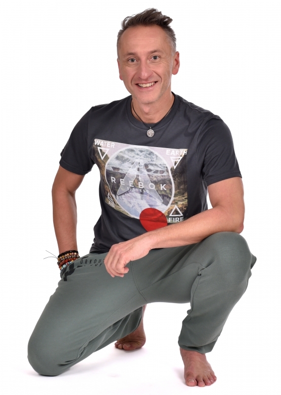 Přidáváme nový termín cvičení, křtu knížky a ....JÓGA&WINE